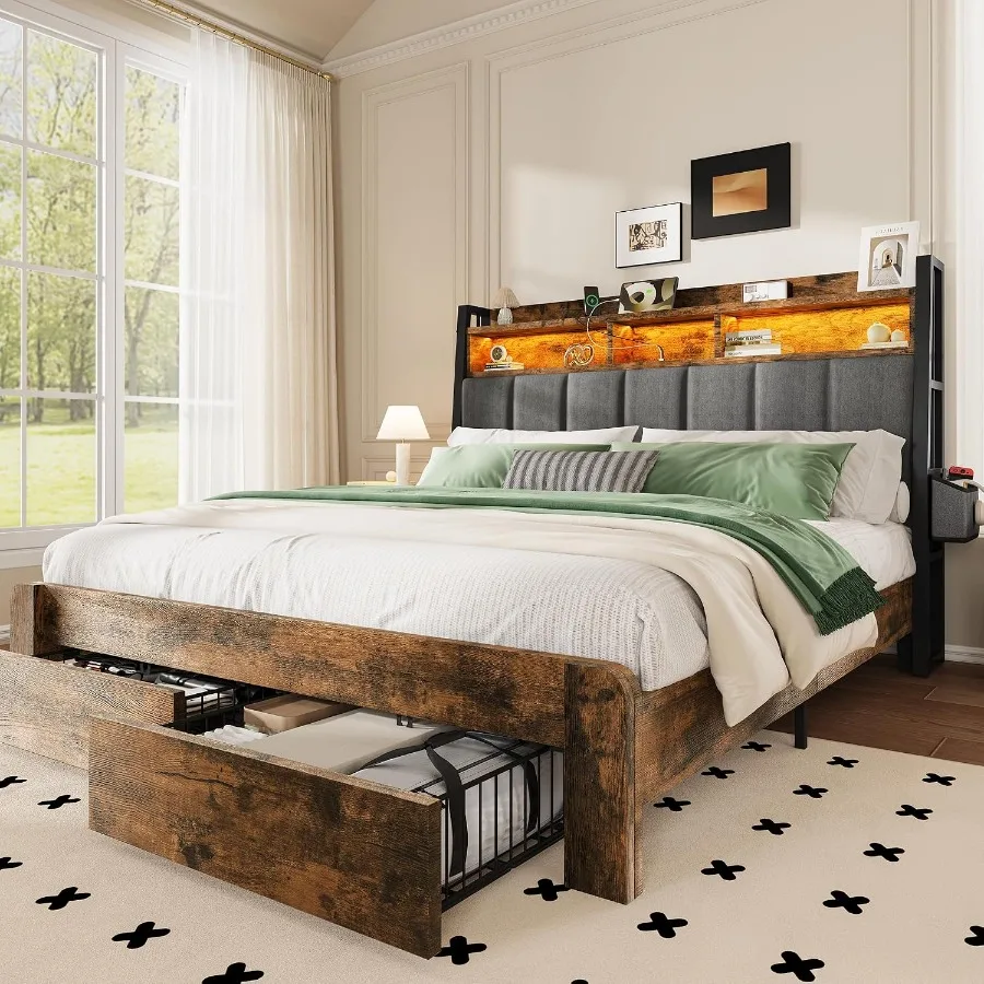 King Size Bed Frame With Storage Drawers - キングサイズのベッドフレーム。収納引き出し2つ付き。充電ステーションとLEDライトを備えた、ブラウンの張地仕上げのヘッドボード。金属製のプラットフォーム。